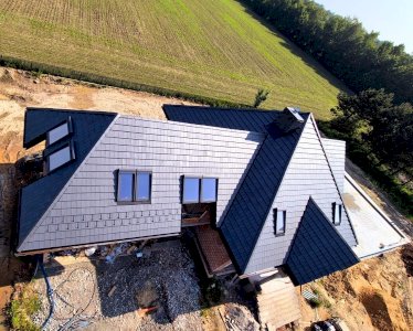 Dach wielospadowy - dachówka Mayer Holsen