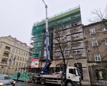 Przebudowa dachu starej kamienicy w centrum Katowic